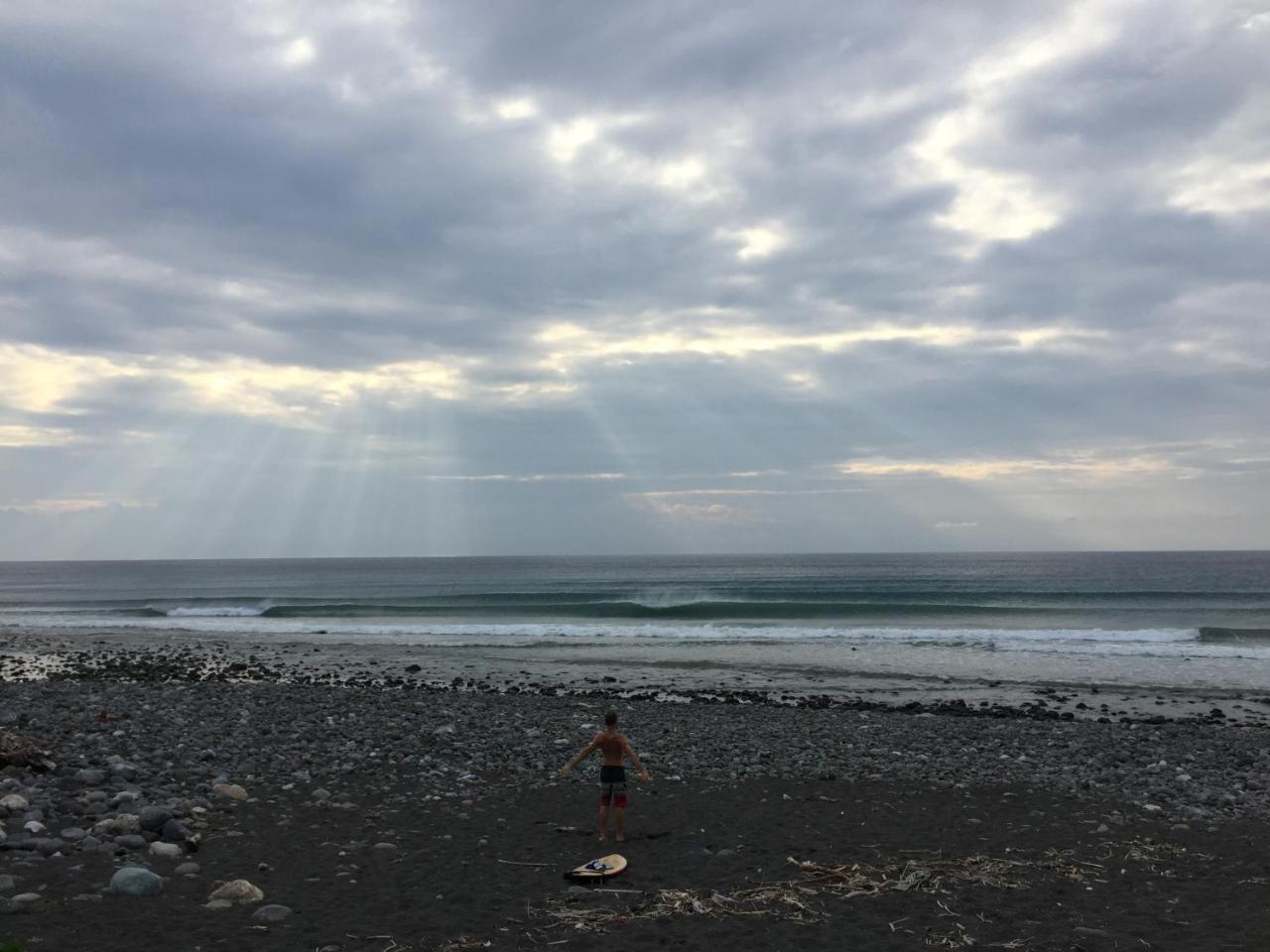 Donghe Surf Shop & Hostel Εξωτερικό φωτογραφία